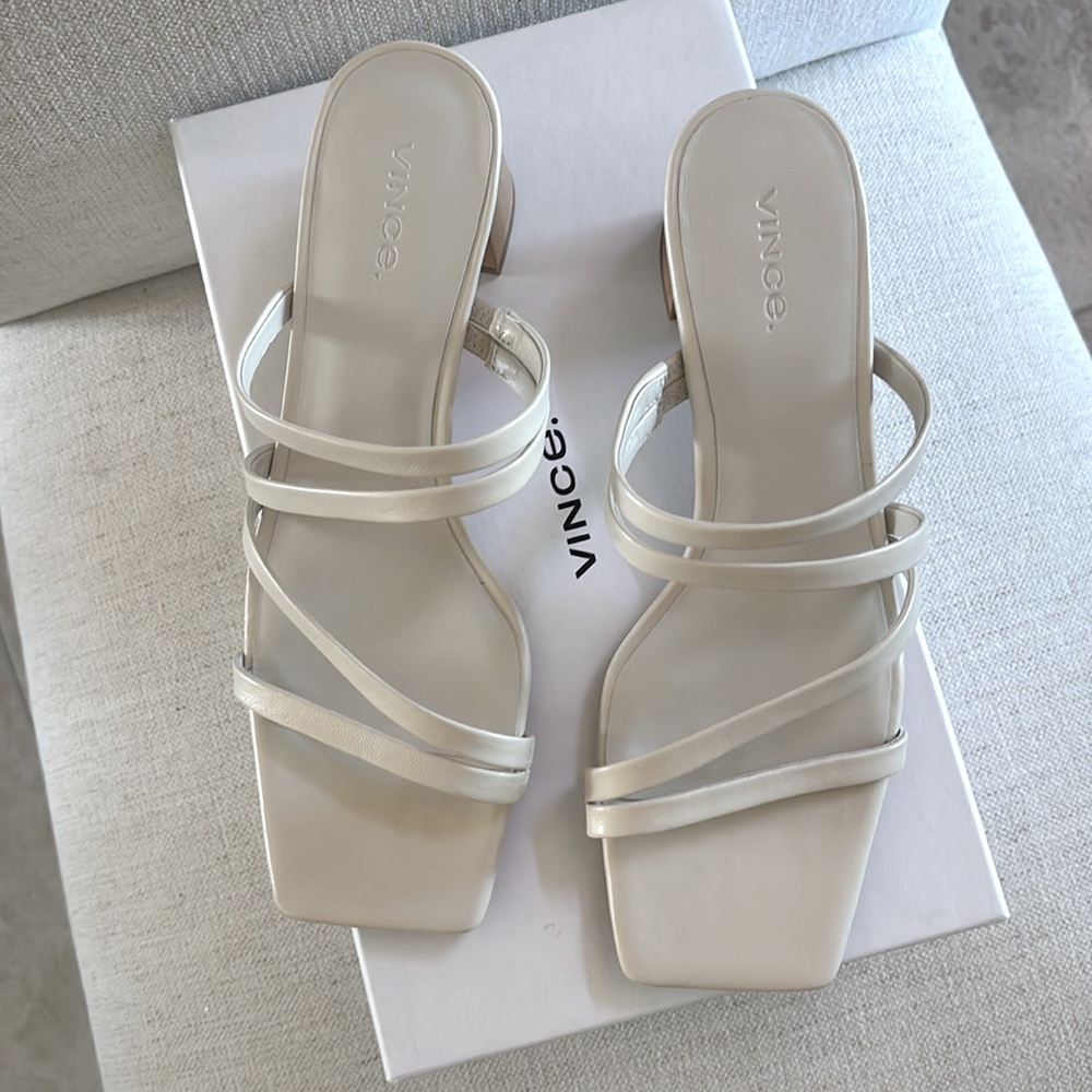 Vince Elita Leather Sandals. Flax/Natural. Size 8. New With All Packaging.